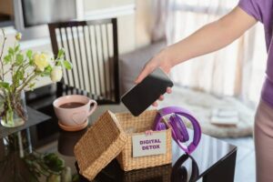 Digital Minimalism: How to Declutter Your Online Life